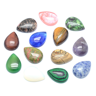Cabochons En Pierres Gemmes