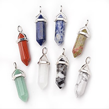 Pendentifs En Pierres Gemmes